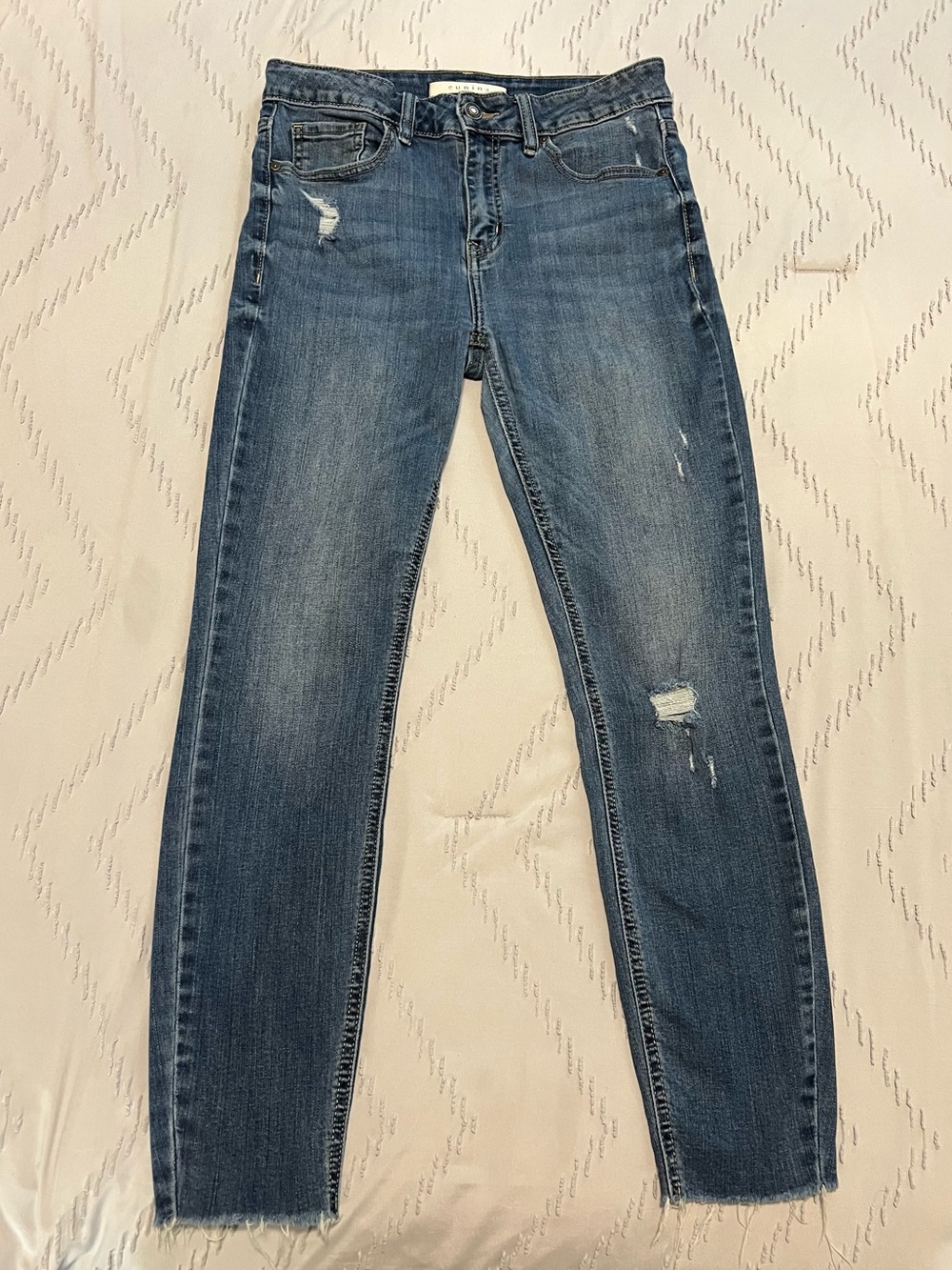 EUNINA women’s Distressed Skinny Jeans Blue Denim Raw Hem Size 5
